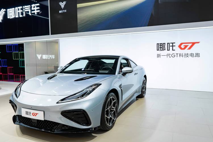 广州天河区风海信企业管理咨询哪吒汽车在智能汽车领域的表现，领途汽车在新能源汽车市场中的影响力